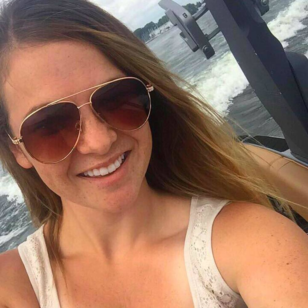 Meet your Posher, Angela